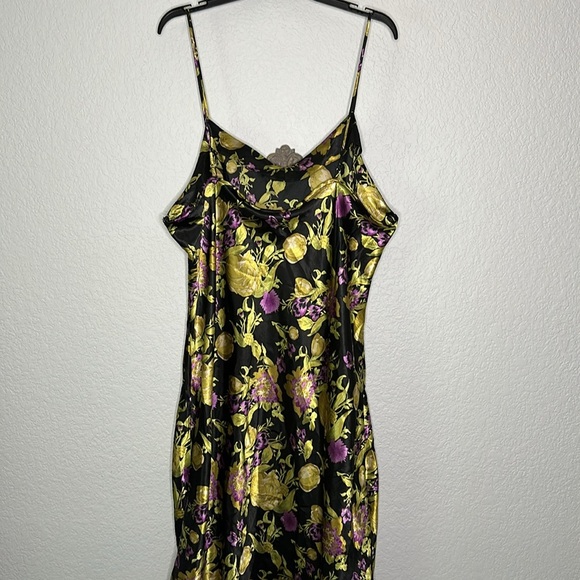 Silhouettes Floral Slip Dress 1X - Picture 5 of 9